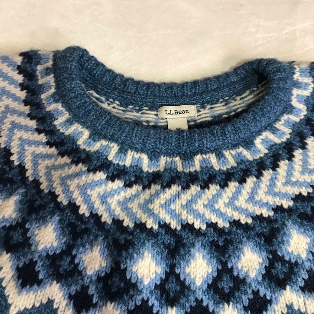 L L Bean Fair Isle Knit Pullover Sweater Women’s Size M Color Blue Round Neck - Picture 2 of 14